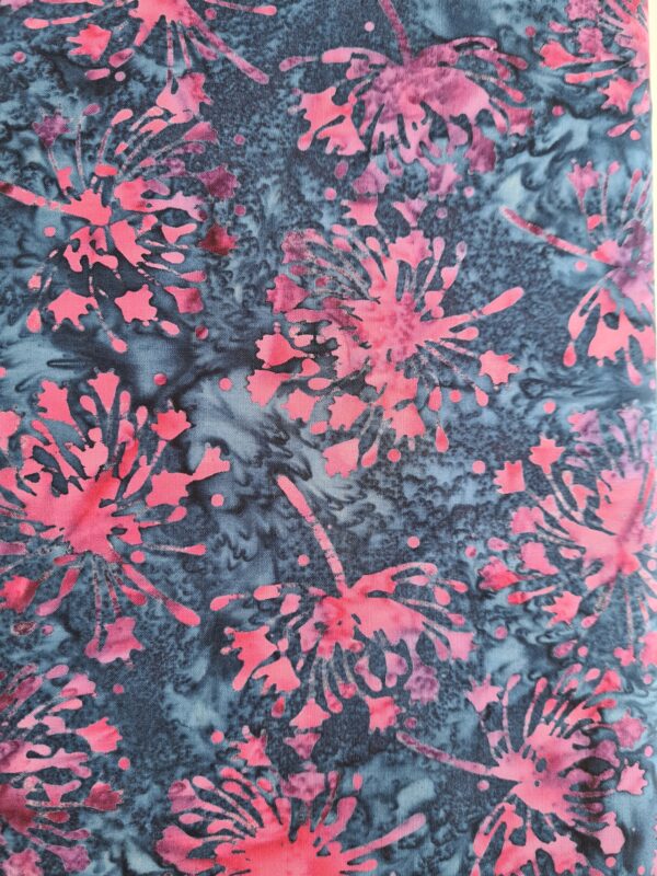 Blå Bali Patchworkstof, 3355-506 fra Hoffman Fabrics.